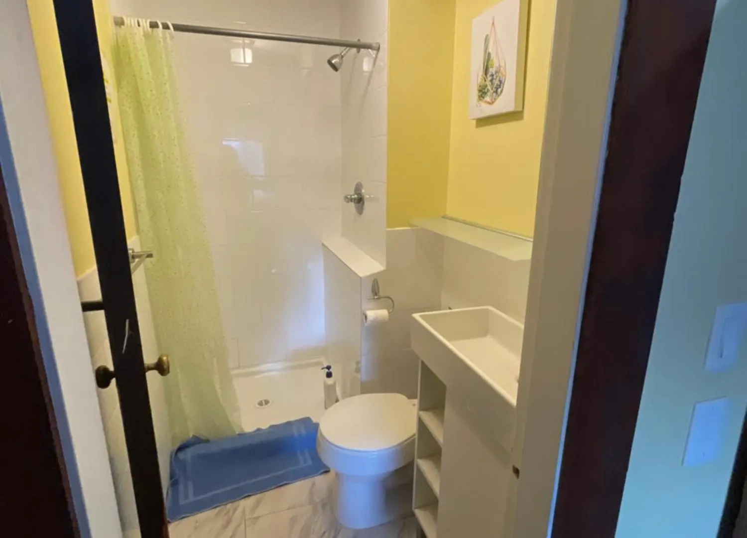 Linda Guesthouse Vancouver