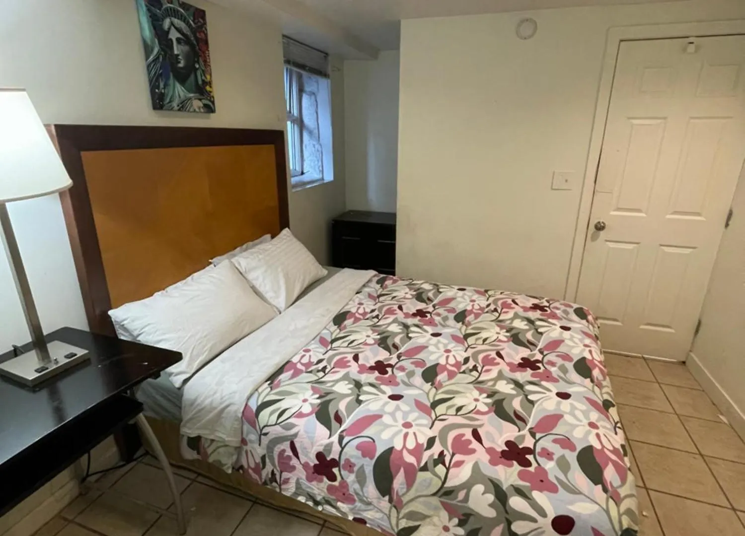 Linda Guesthouse Vancouver Guest house
